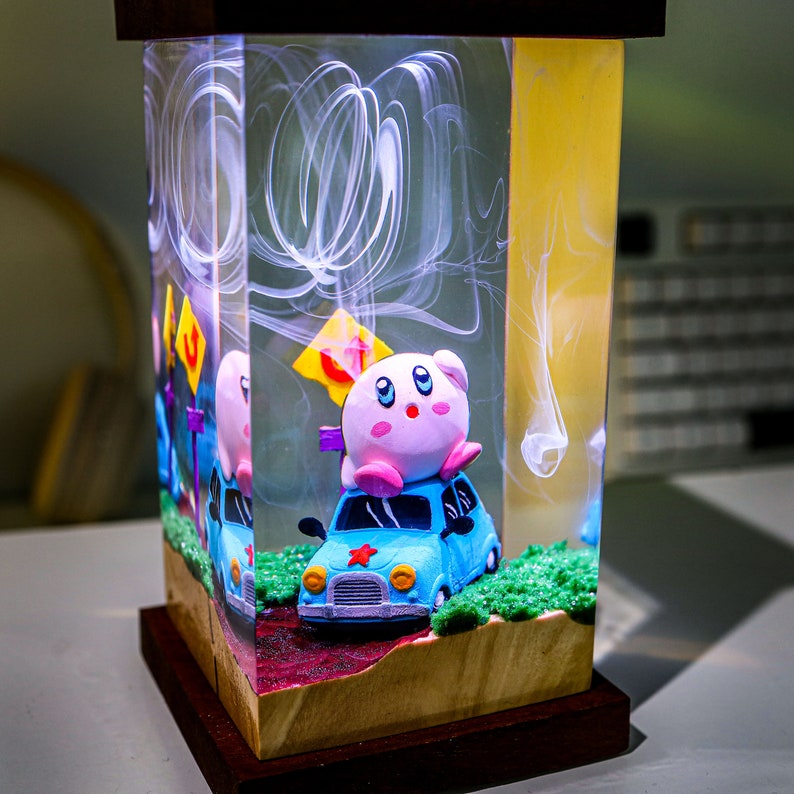 Kawaii Kirby Epoxy Lamp