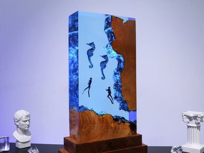 Sea Horse in Deep Sea Epoxy Resin Lamp