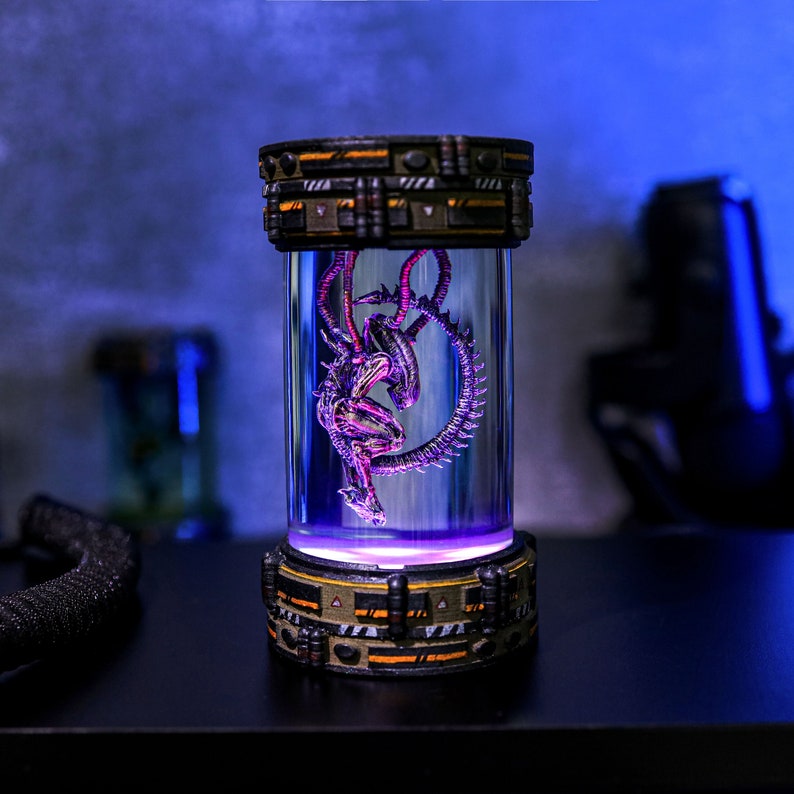 Xenomorph Alien Epoxy Lamp