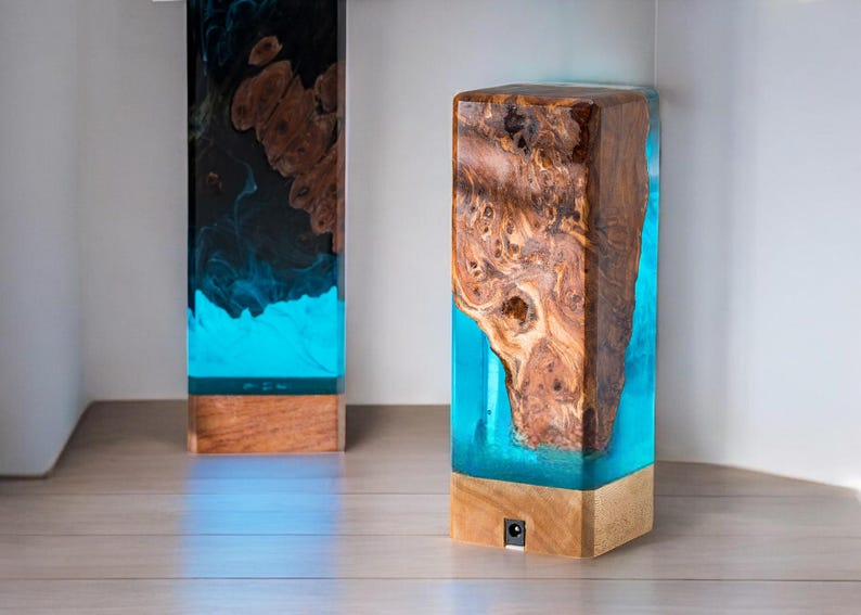 DEEP BLUE OCEAN Resin Epoxy Lamp