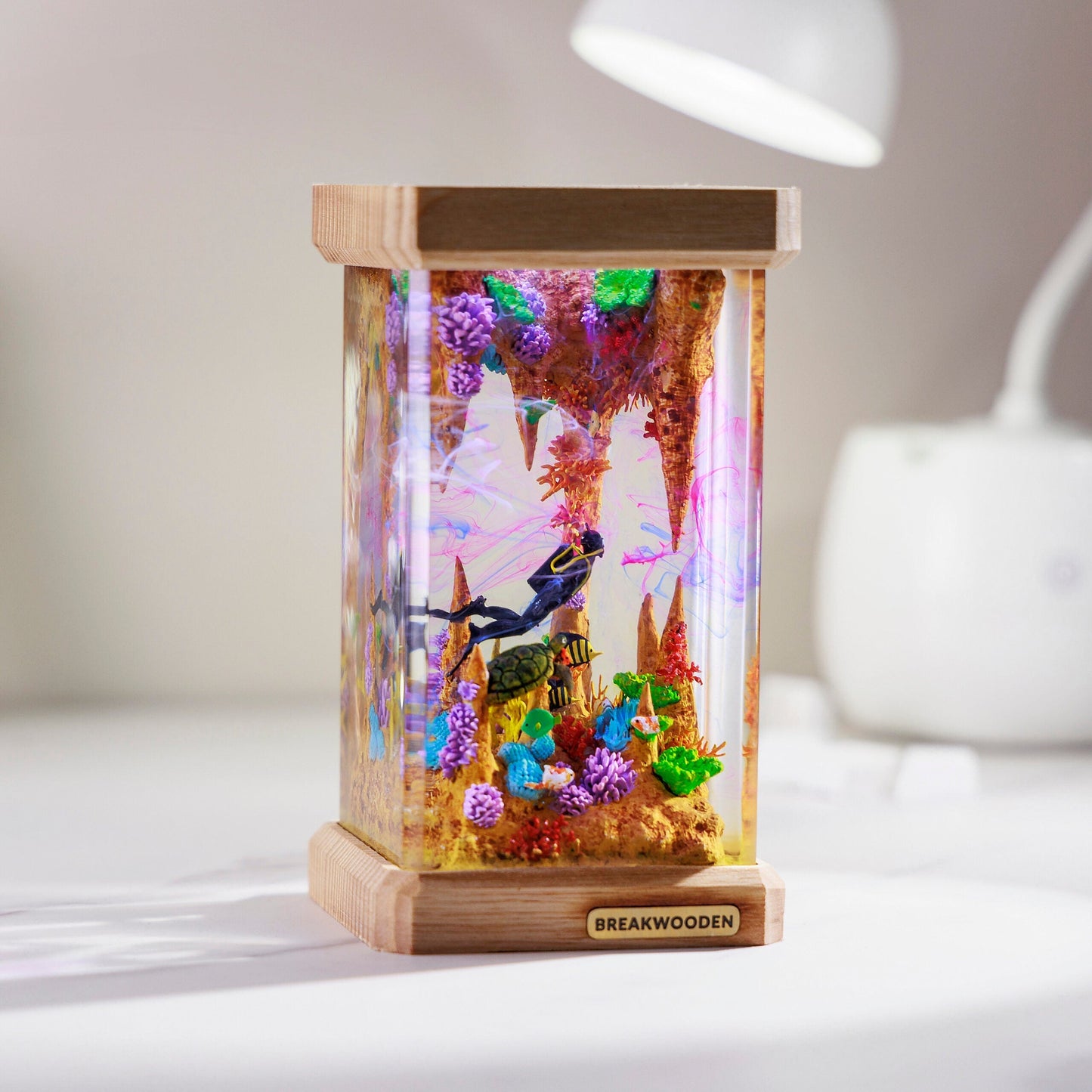 Scuba Diver Resin Lamp