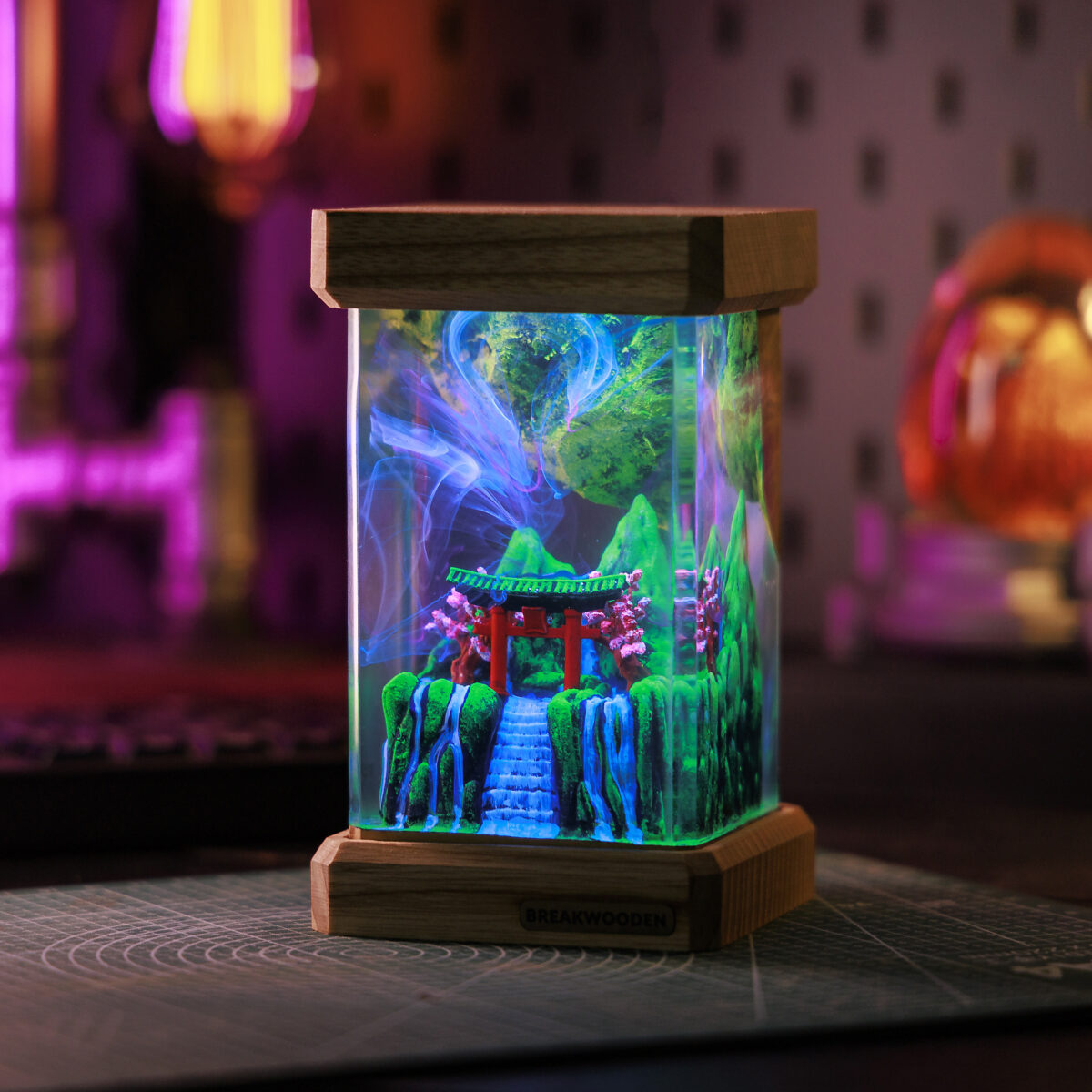 Torri Gate Resin Lamp