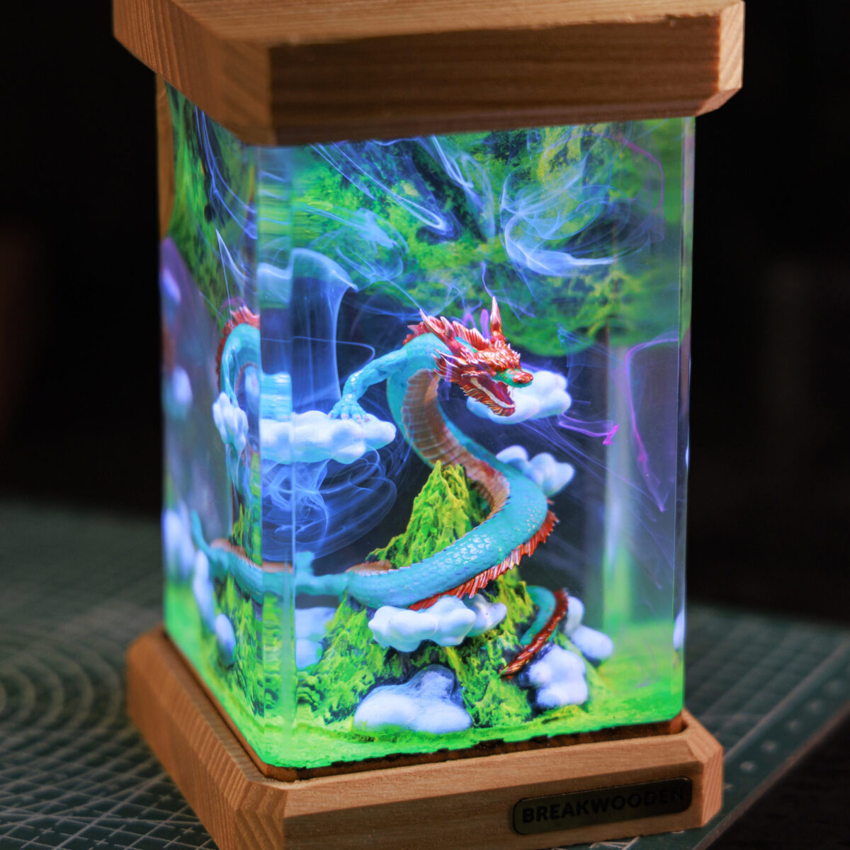 Mythology Dragon Resin Lamp