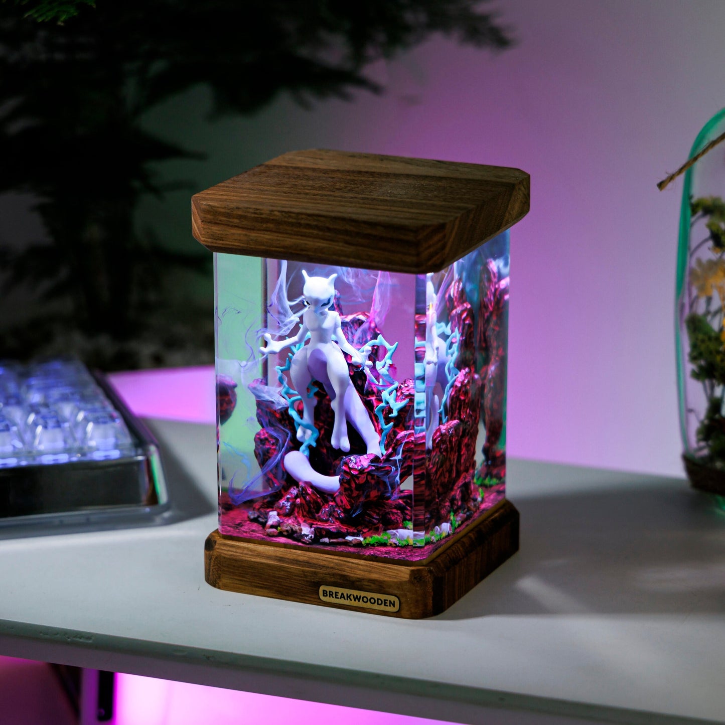 Iconic Mewtwo Pokemon Resin Diorama Lamp