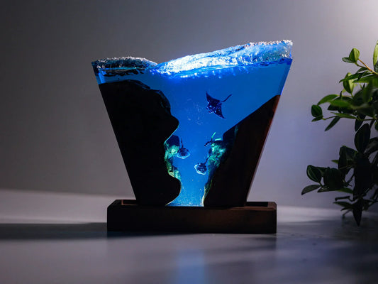 TRIANGLE SEA LAMP – EPOXY LAMP