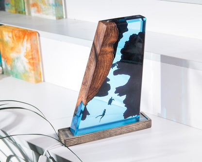 SQUARED TRIPEZOID – EPOXY LAMP