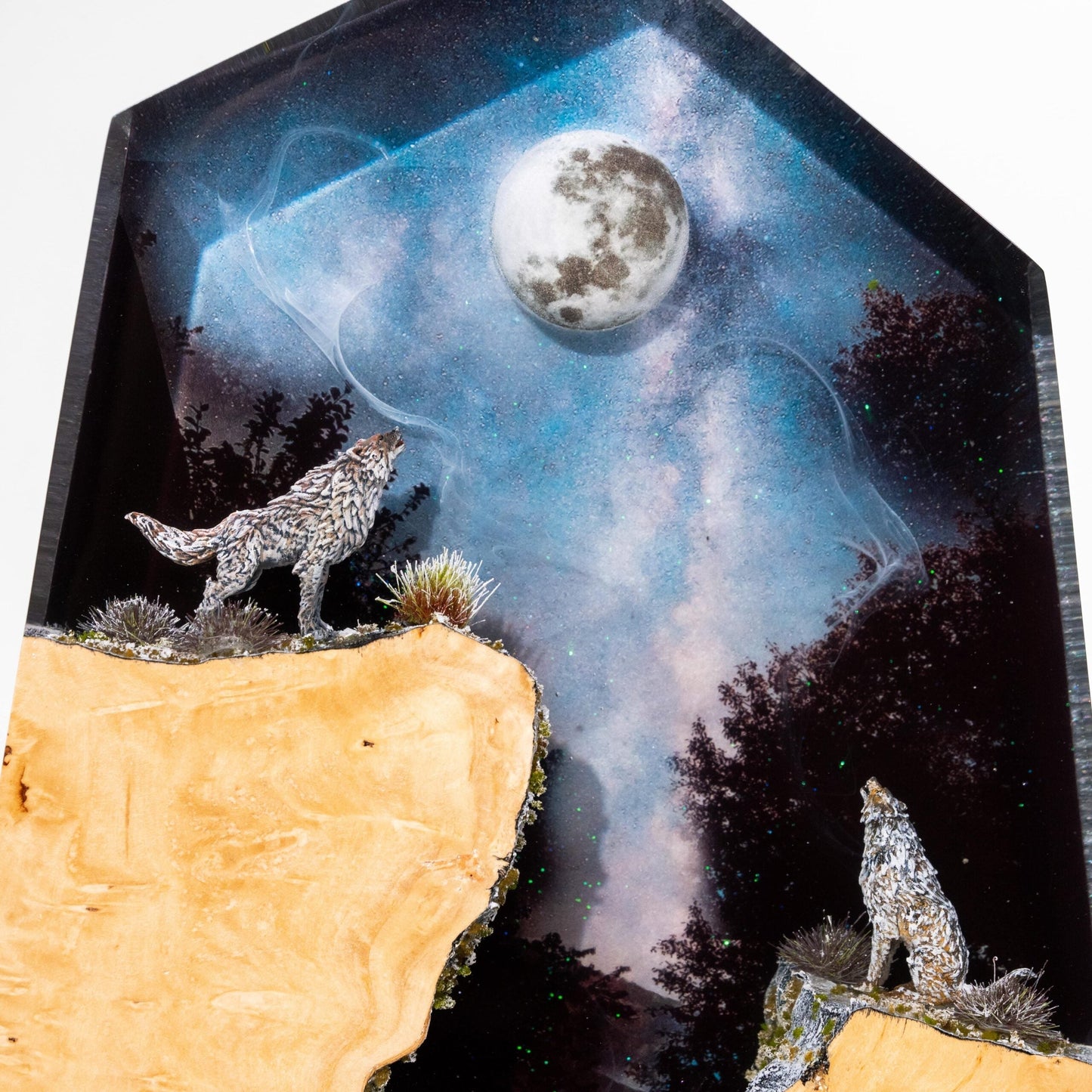 Epoxy Lamps Wolves Mythology