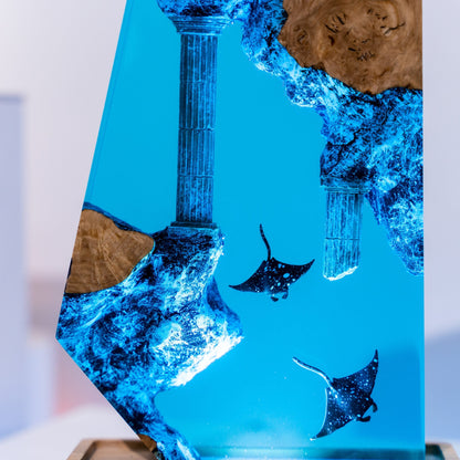 Manta Rays Resin Lamp