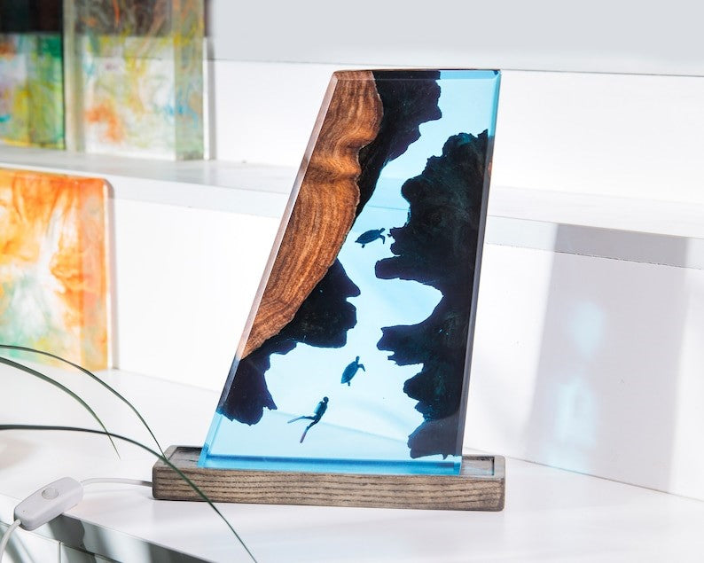 SQUARED TRIPEZOID – EPOXY LAMP